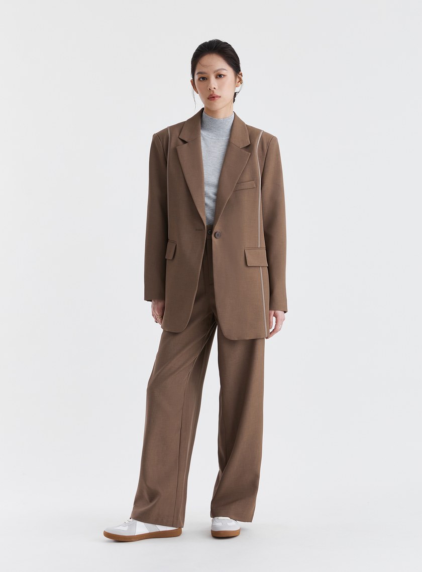 經典斜紋滾邊設計西裝外套