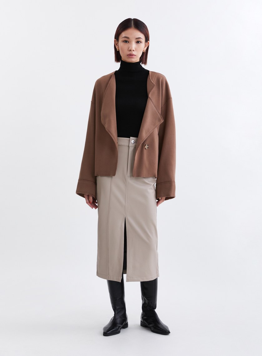 不對稱領型絨面外套