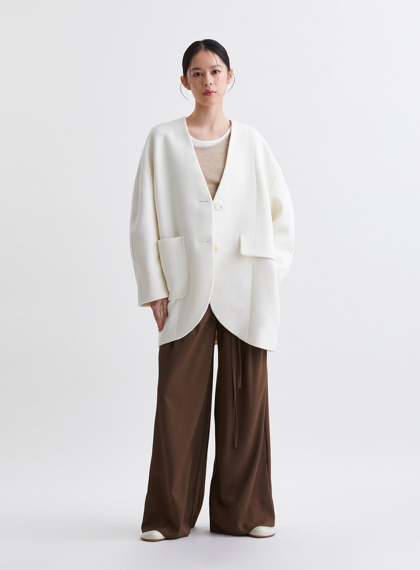 無領繭型廓形毛絨大衣