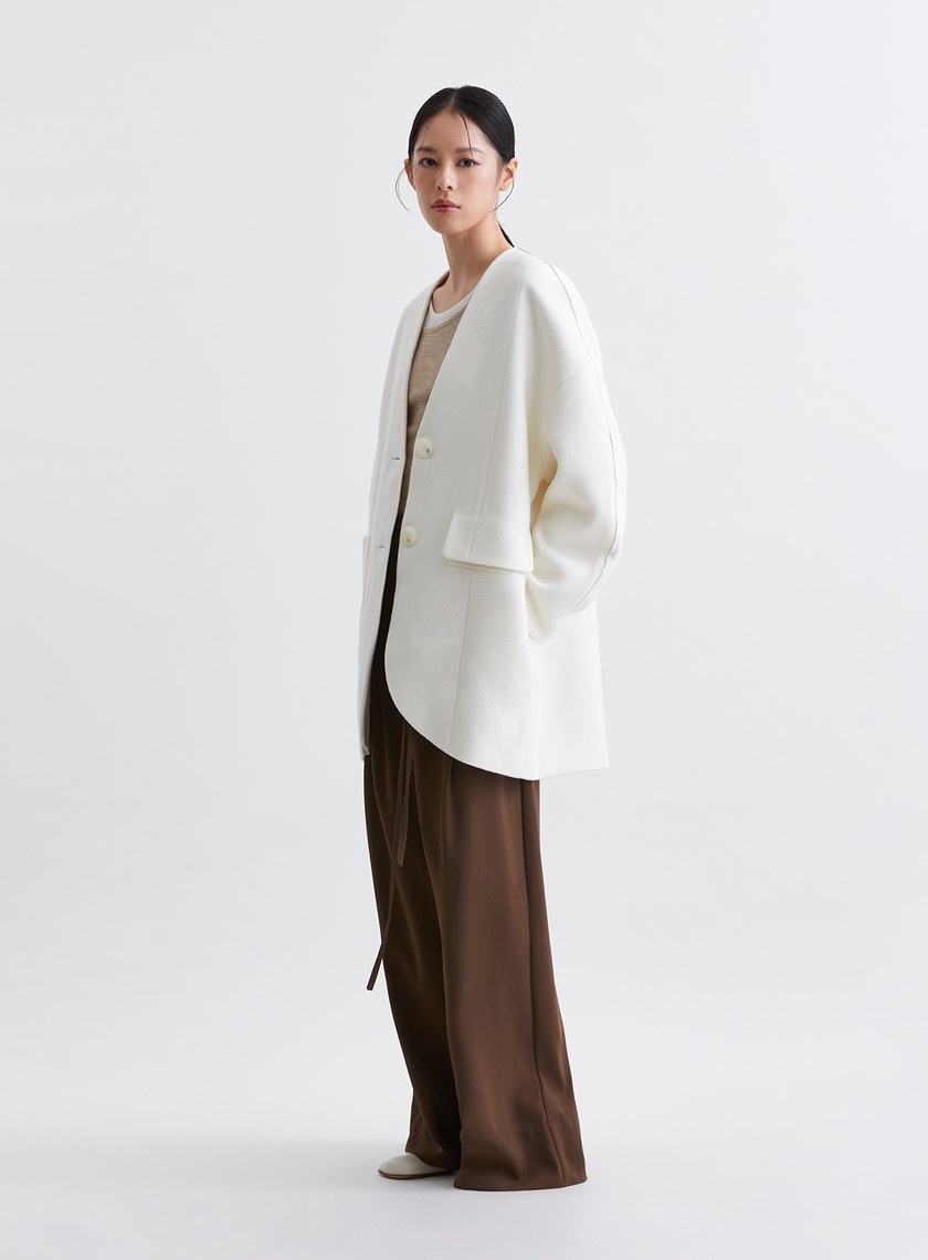 無領繭型廓形毛絨大衣