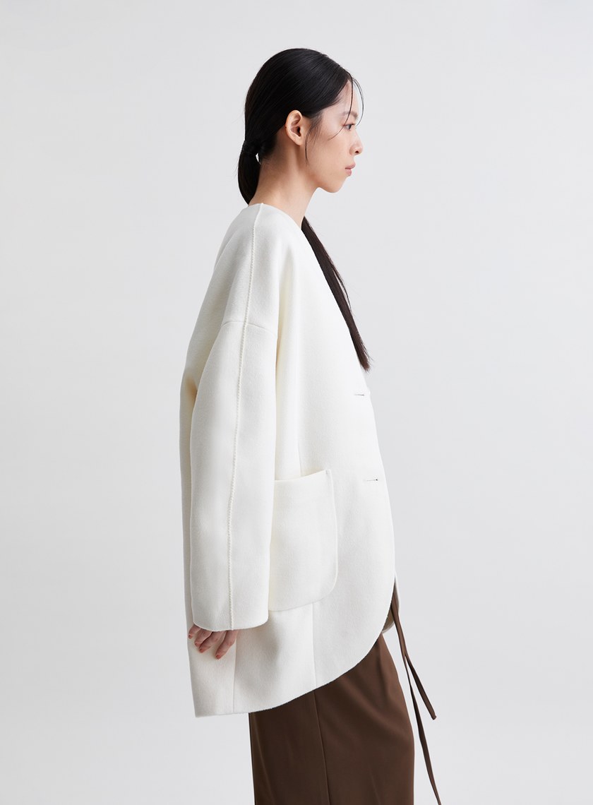 無領繭型廓形毛絨大衣