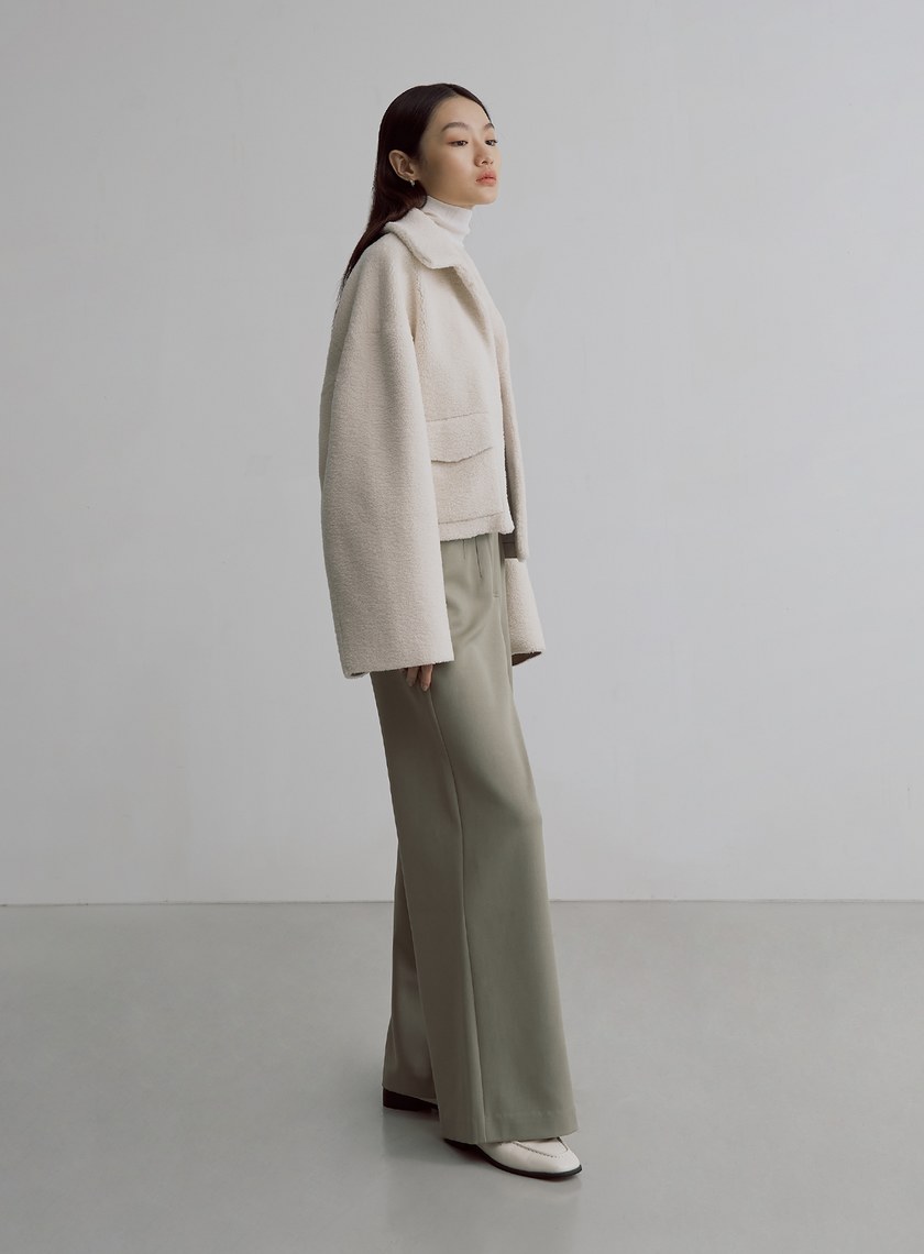 毛絨口袋造型短版外套