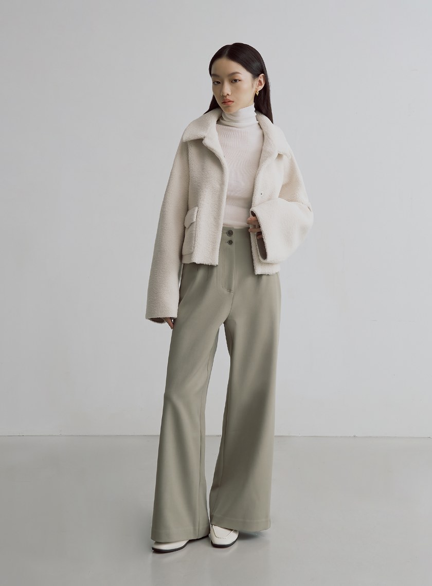 毛絨口袋造型短版外套