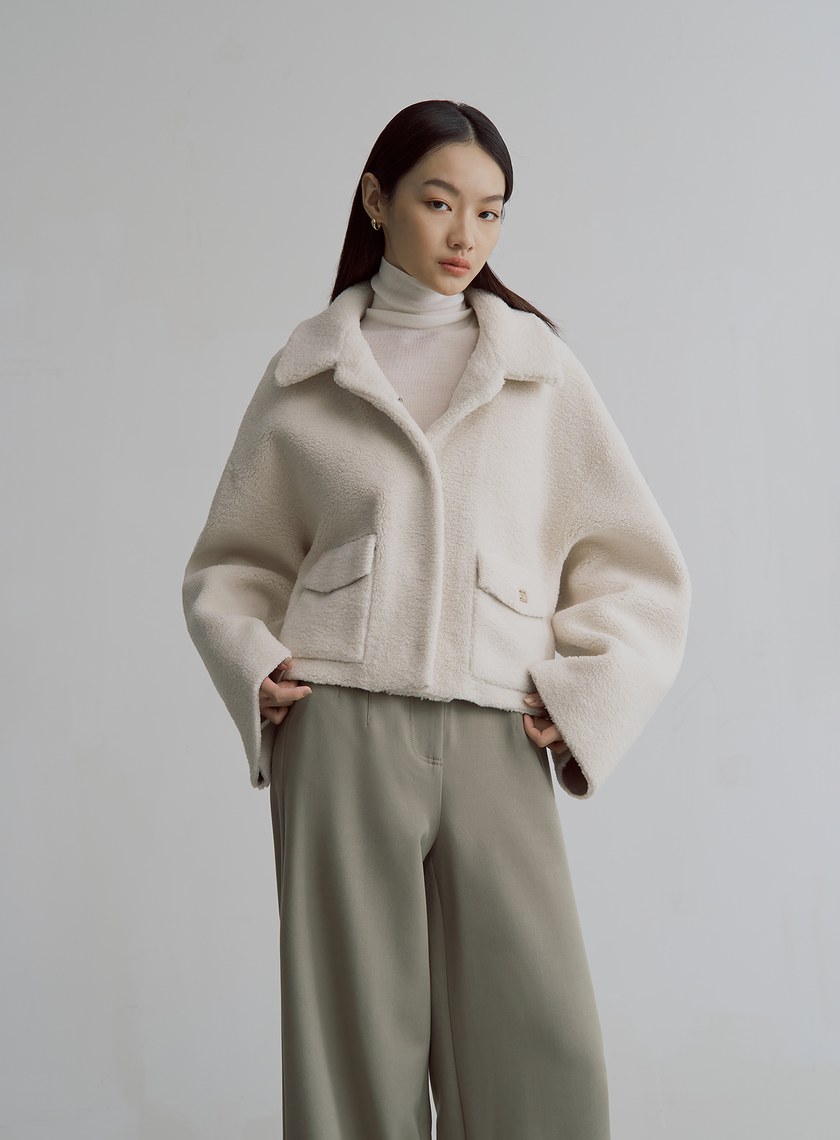 毛絨口袋造型短版外套