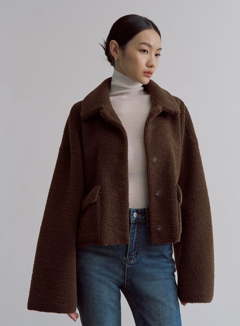 毛絨口袋造型短版外套