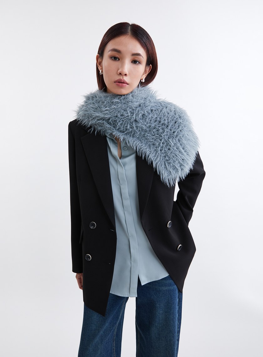 柔軟毛毛網洞造型圍巾