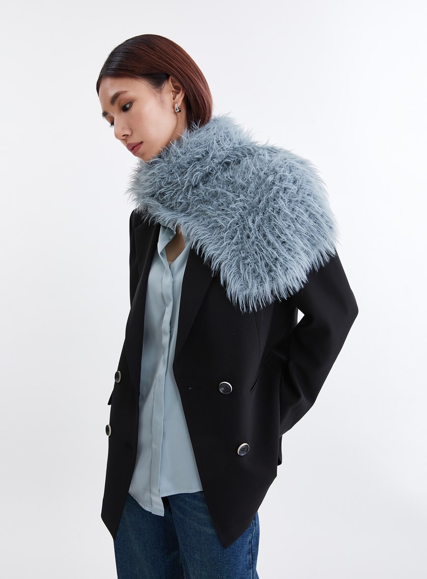 柔軟毛毛網洞造型圍巾