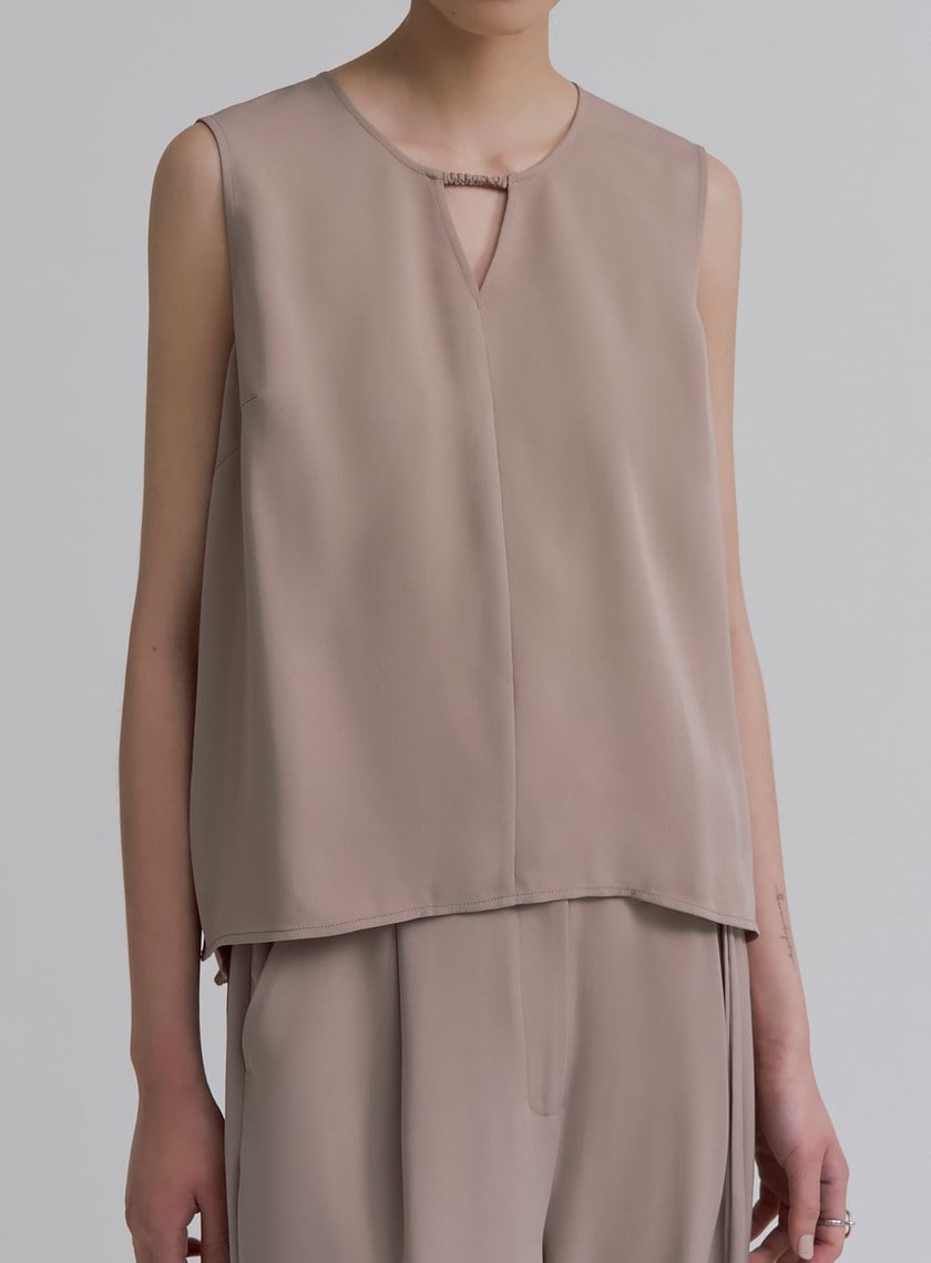 優雅輕盈鏤空無袖上衣