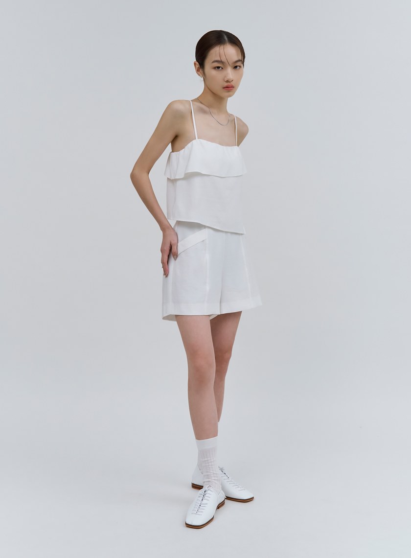 輕盈透氣不對稱口袋短褲