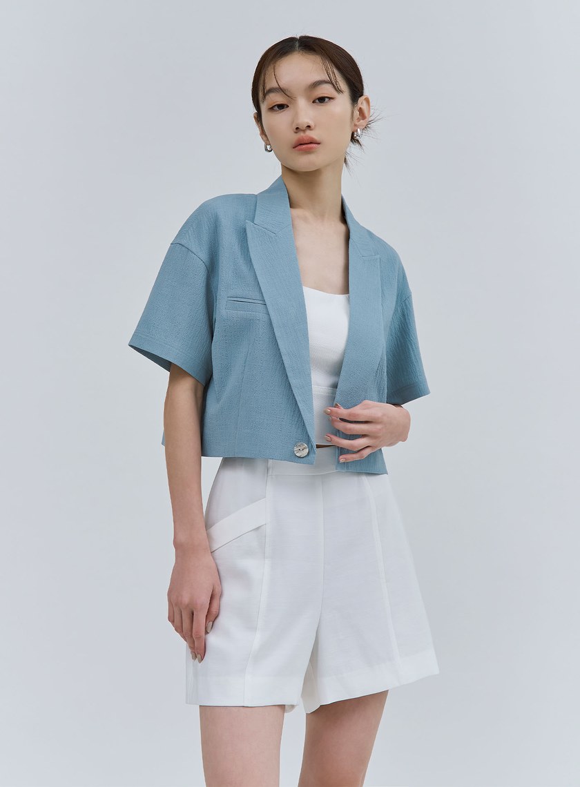 輕盈透氣不對稱口袋短褲