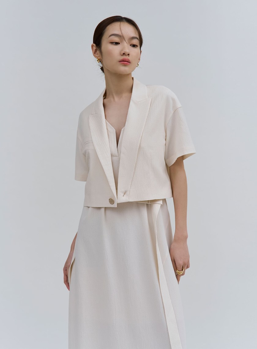 肌理感短版落肩短袖西裝