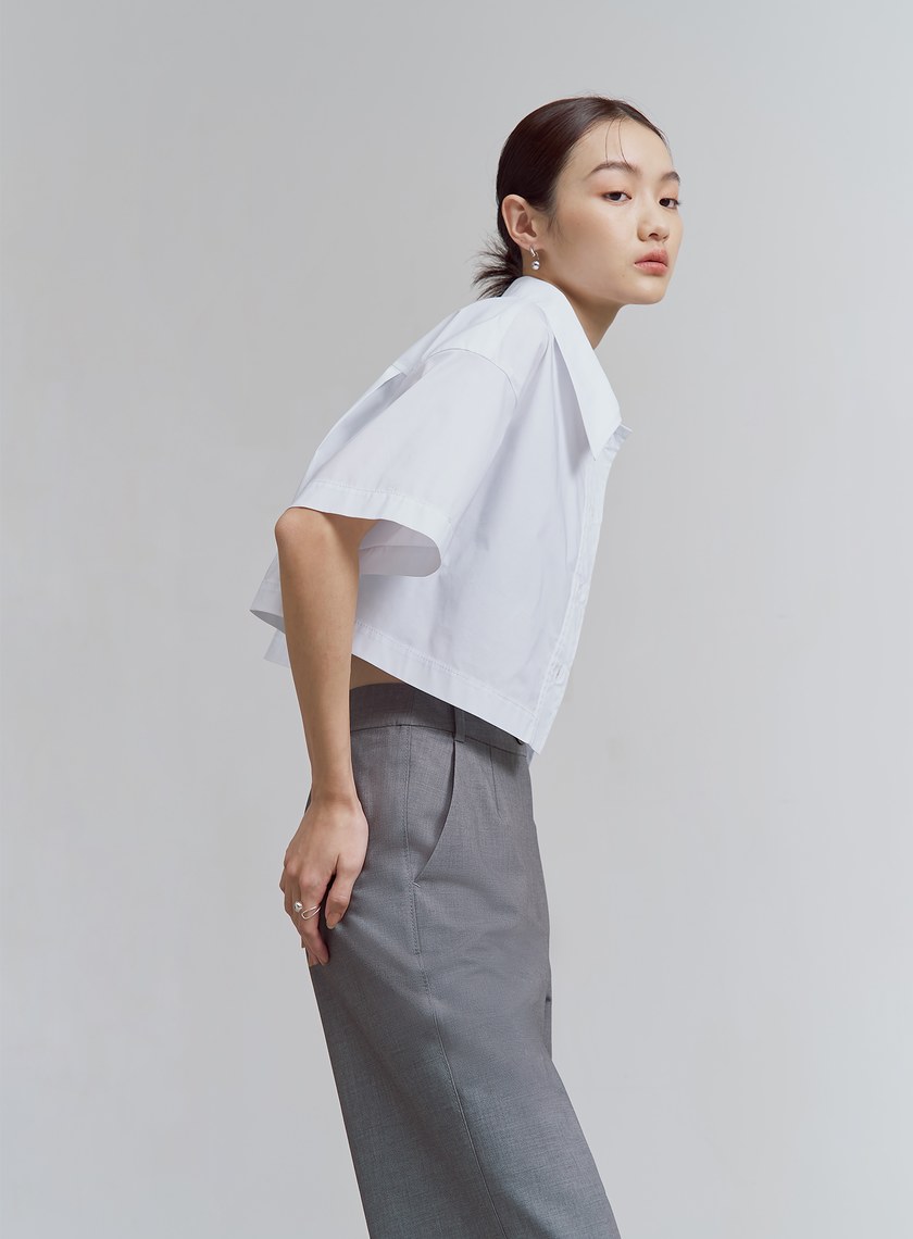 挺廓口袋造型短版襯衫