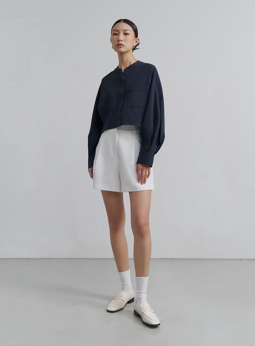簡約挺闊小立領短版襯衫