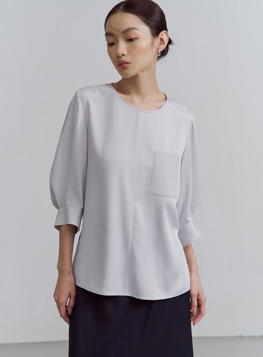微光澤後壓褶五分袖上衣