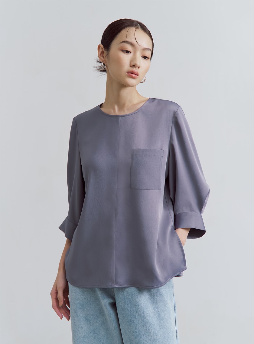 微光澤後壓褶五分袖上衣