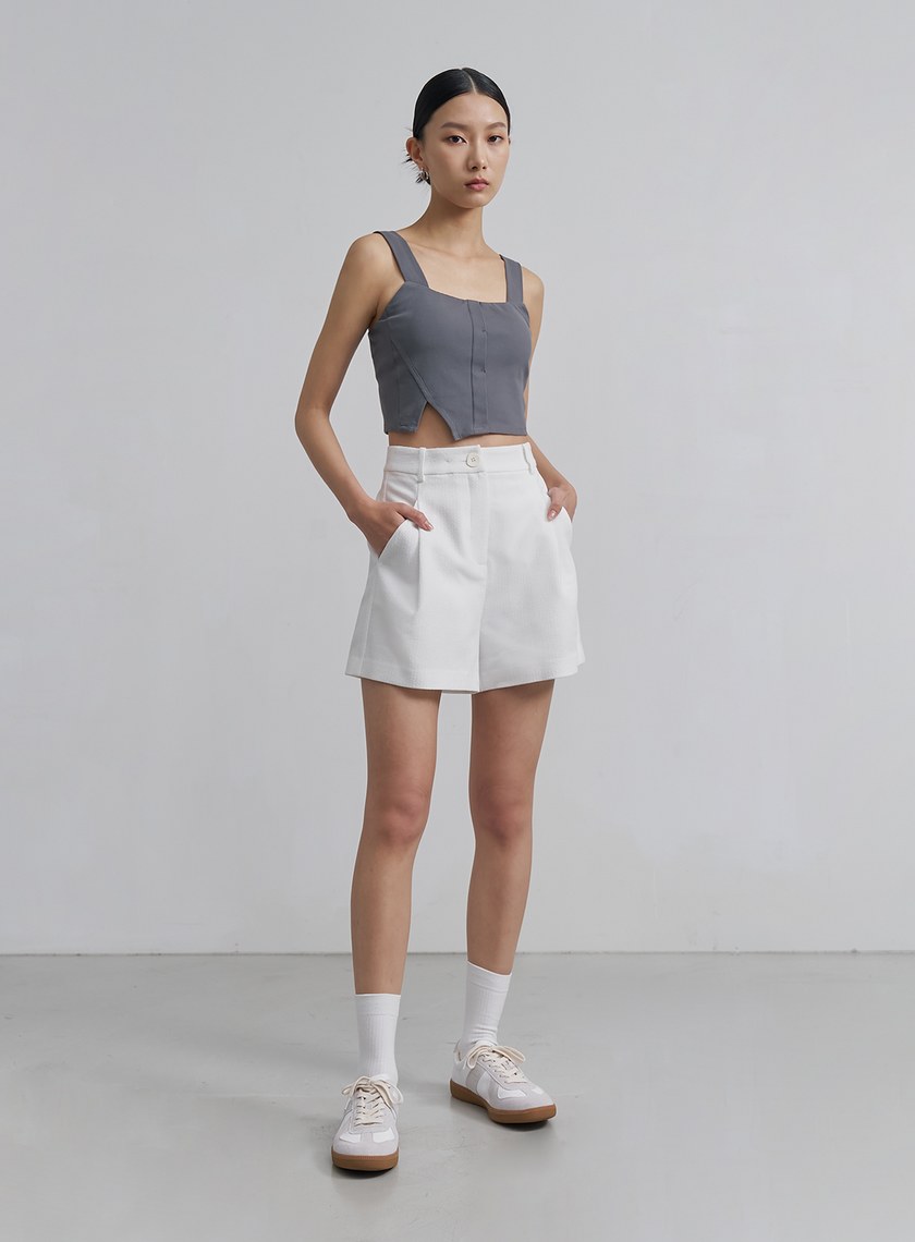 肌理感寬版打褶短褲