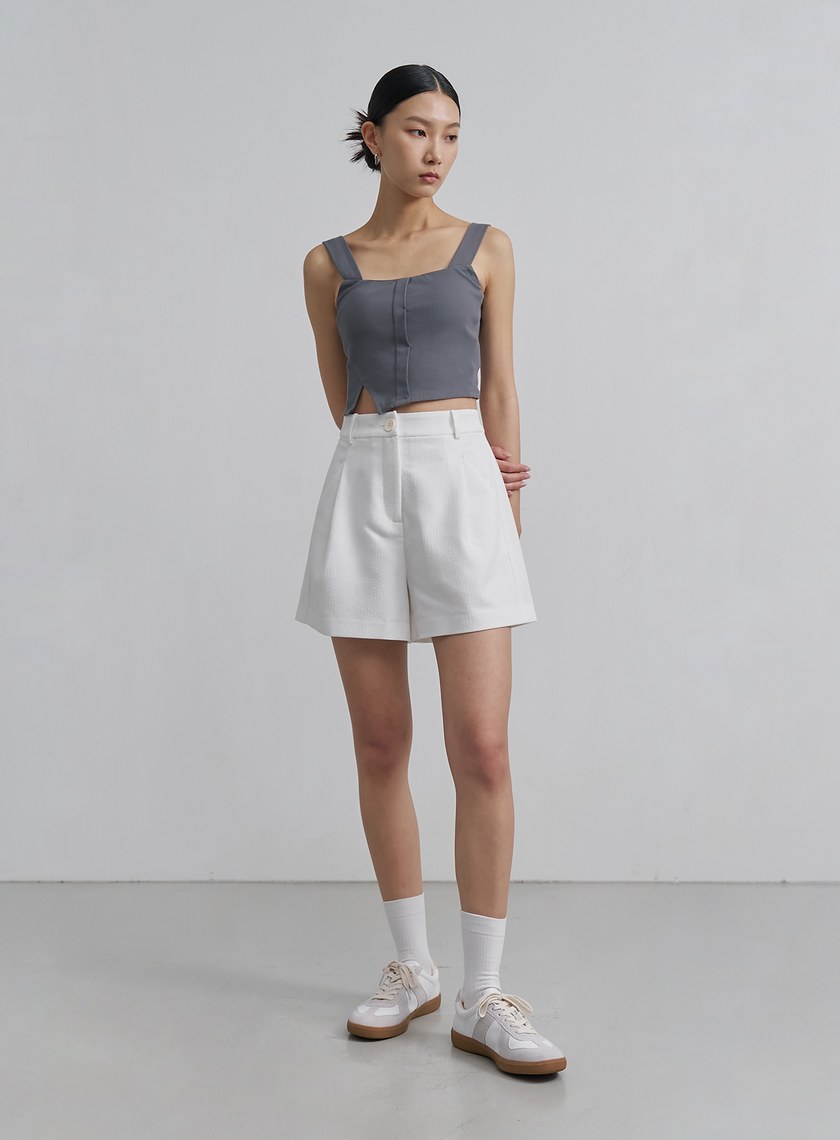 肌理感寬版打褶短褲