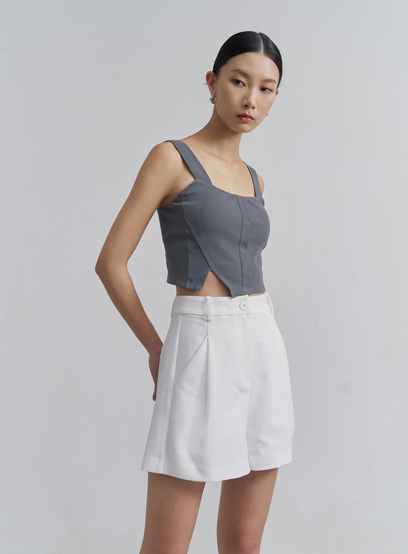 肌理感寬版打褶短褲