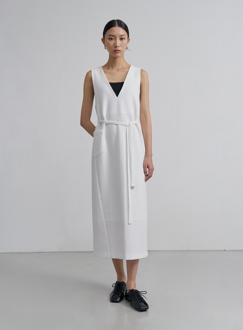 肌理感簡約V領長洋裝