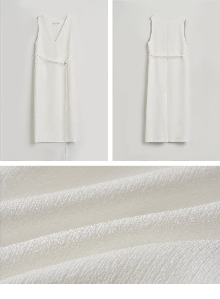 肌理感簡約V領長洋裝