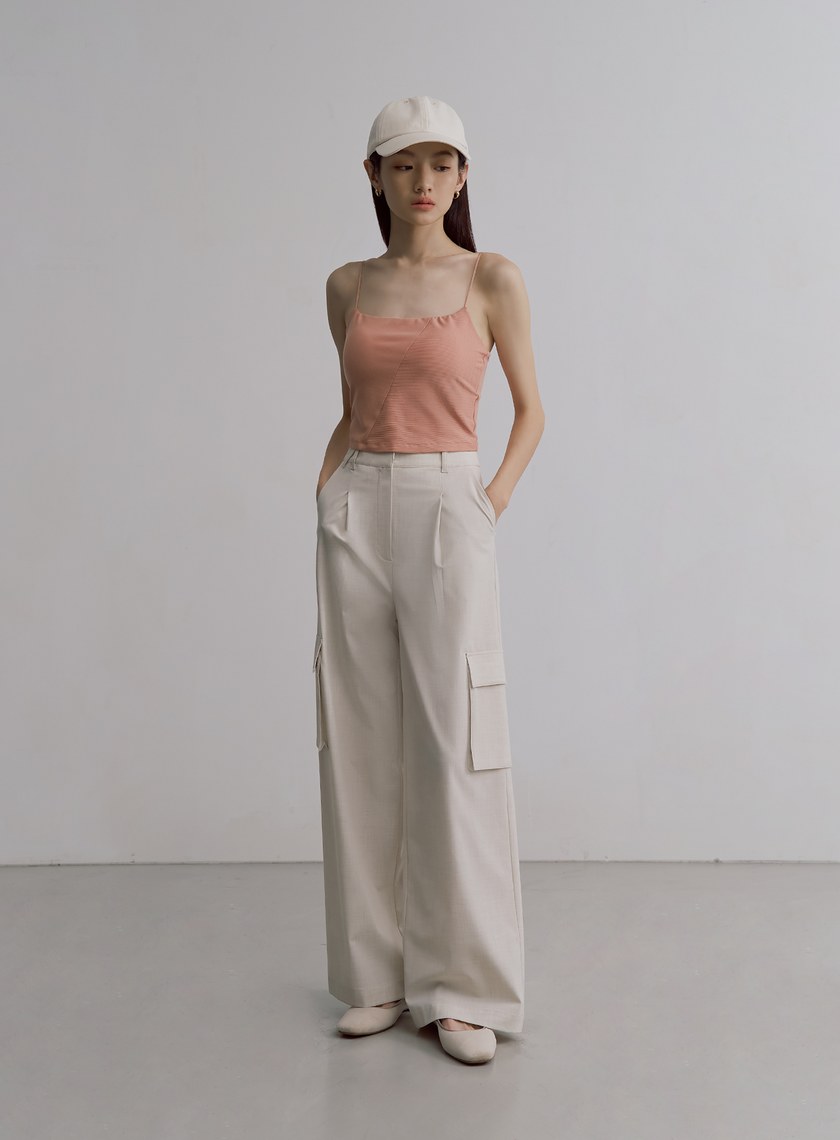 百搭細肩帶BRA上衣