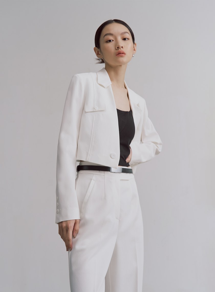 質感不對稱短版西裝外套