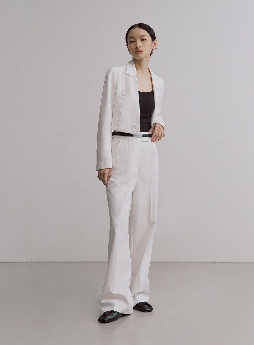 質感不對稱短版西裝外套