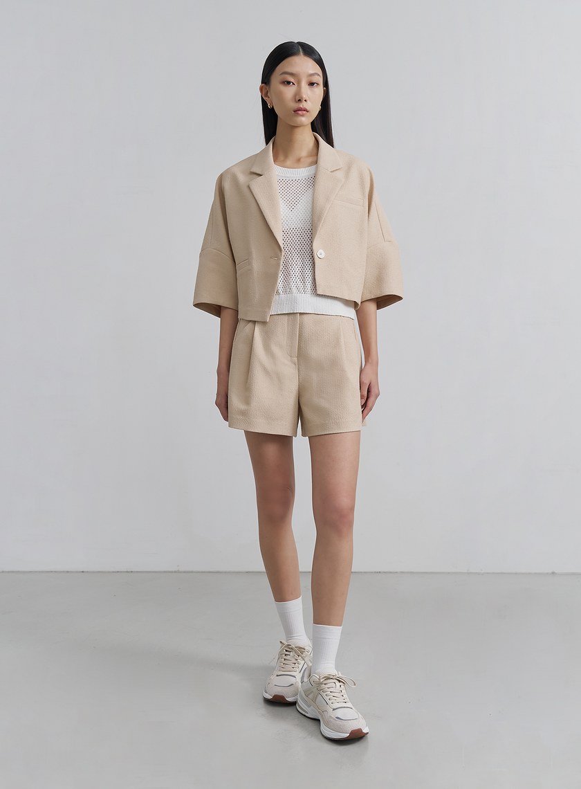 肌理感弧形五分袖外套