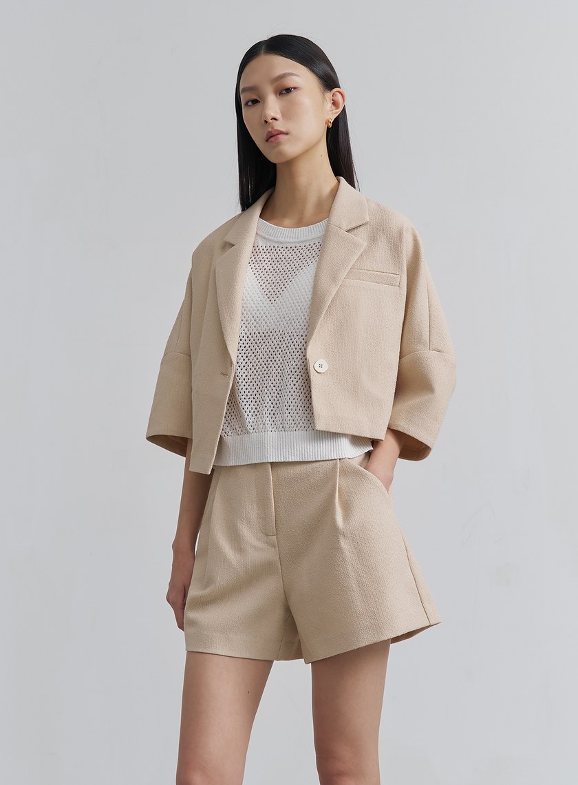 肌理感弧形五分袖外套