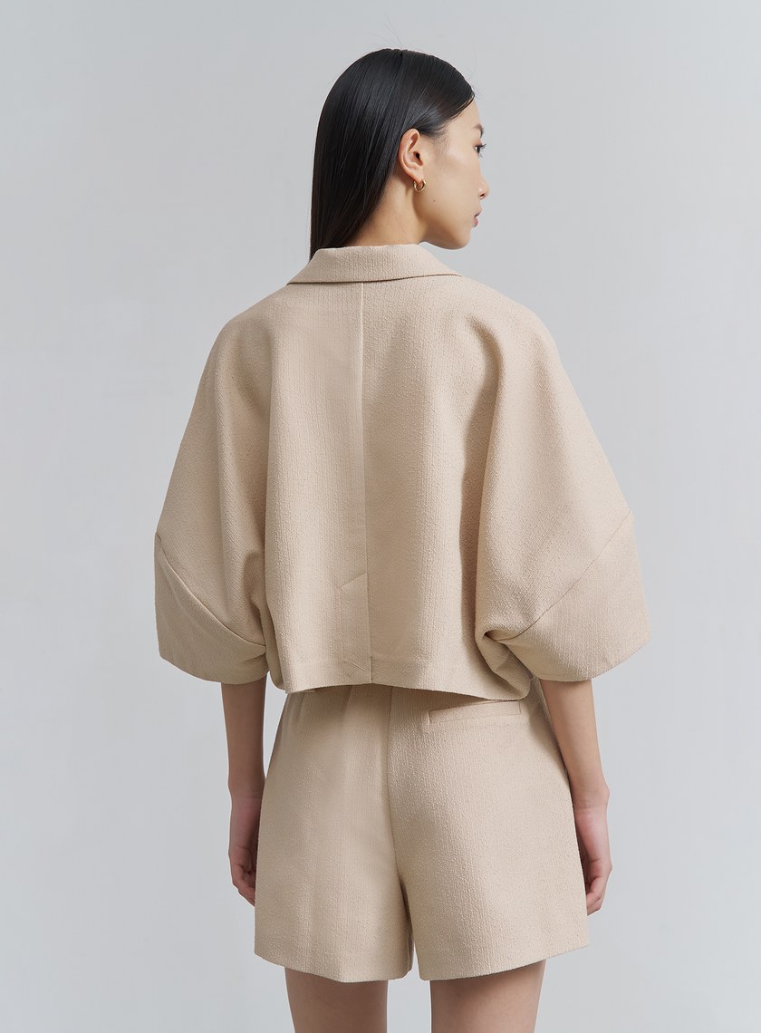 肌理感弧形五分袖外套