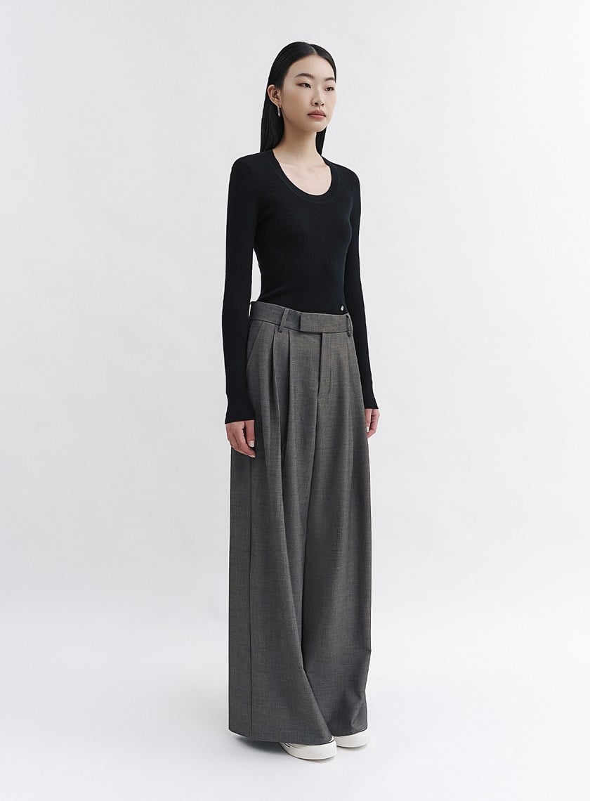 可機洗羊毛圓領針織衫