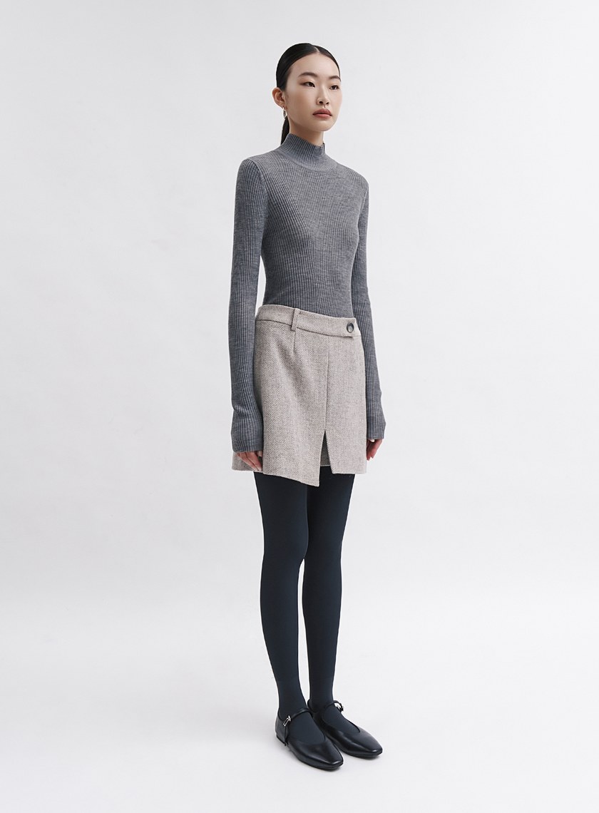 可機洗羊毛半高領針織衫