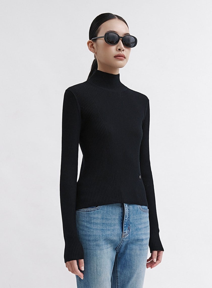 可機洗羊毛半高領針織衫