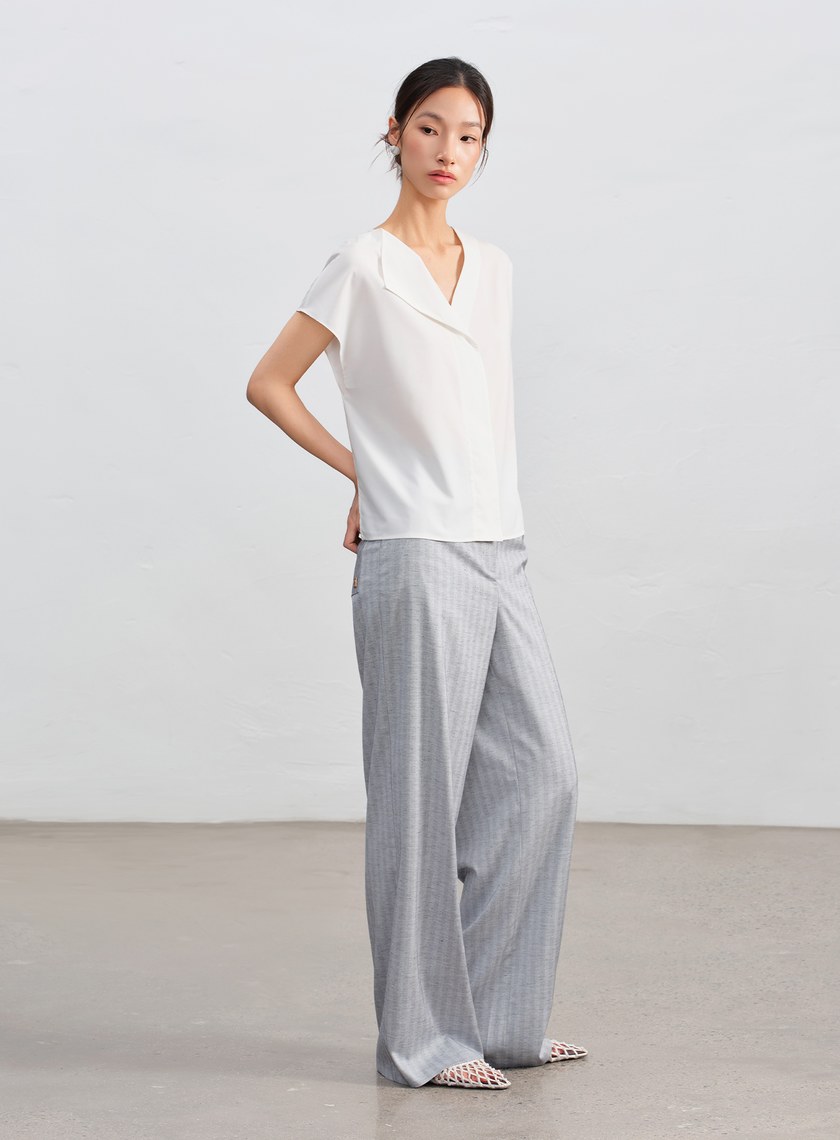 不對稱領口抗皺涼感上衣