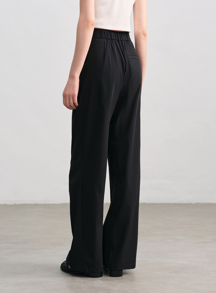 輕盈抗皺休閒長褲