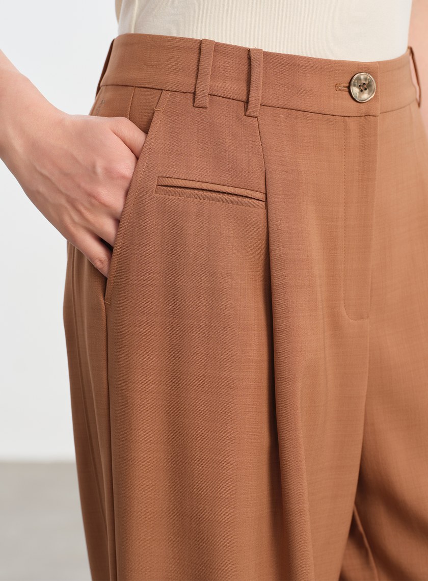 經典麂皮拼接西裝褲