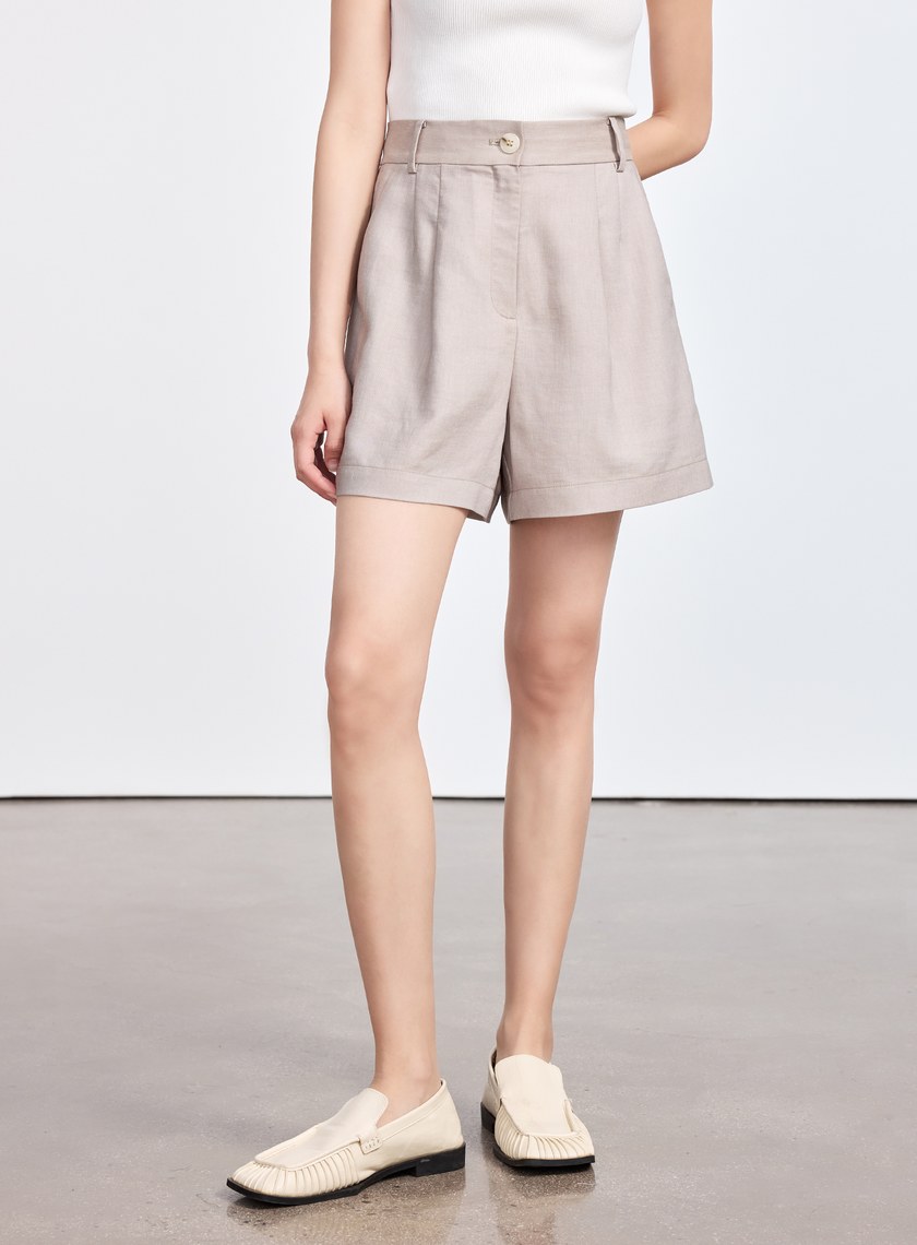 雲感俐落西裝短褲