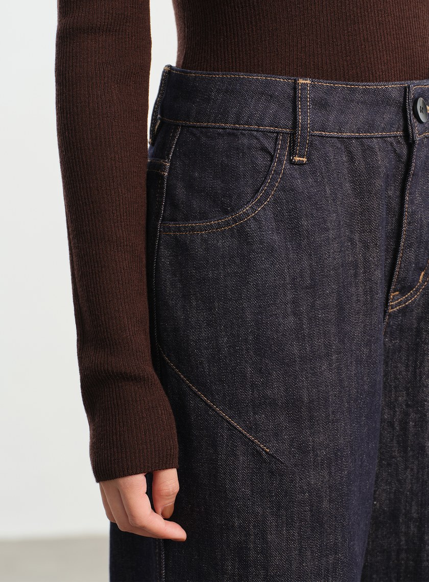 慵懶水洗感牛仔褲