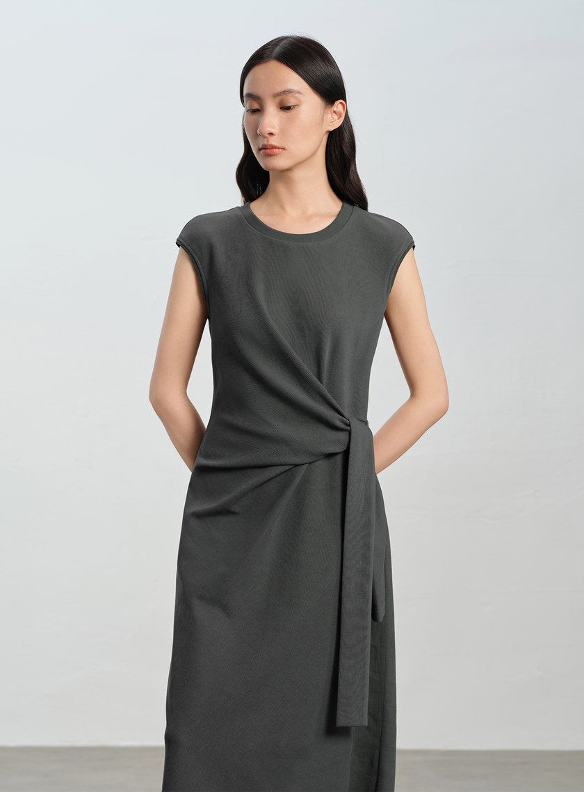 垂墜感綁帶連身裙