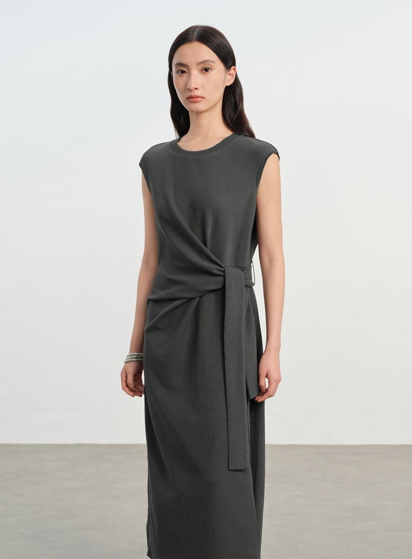 垂墜感綁帶連身裙