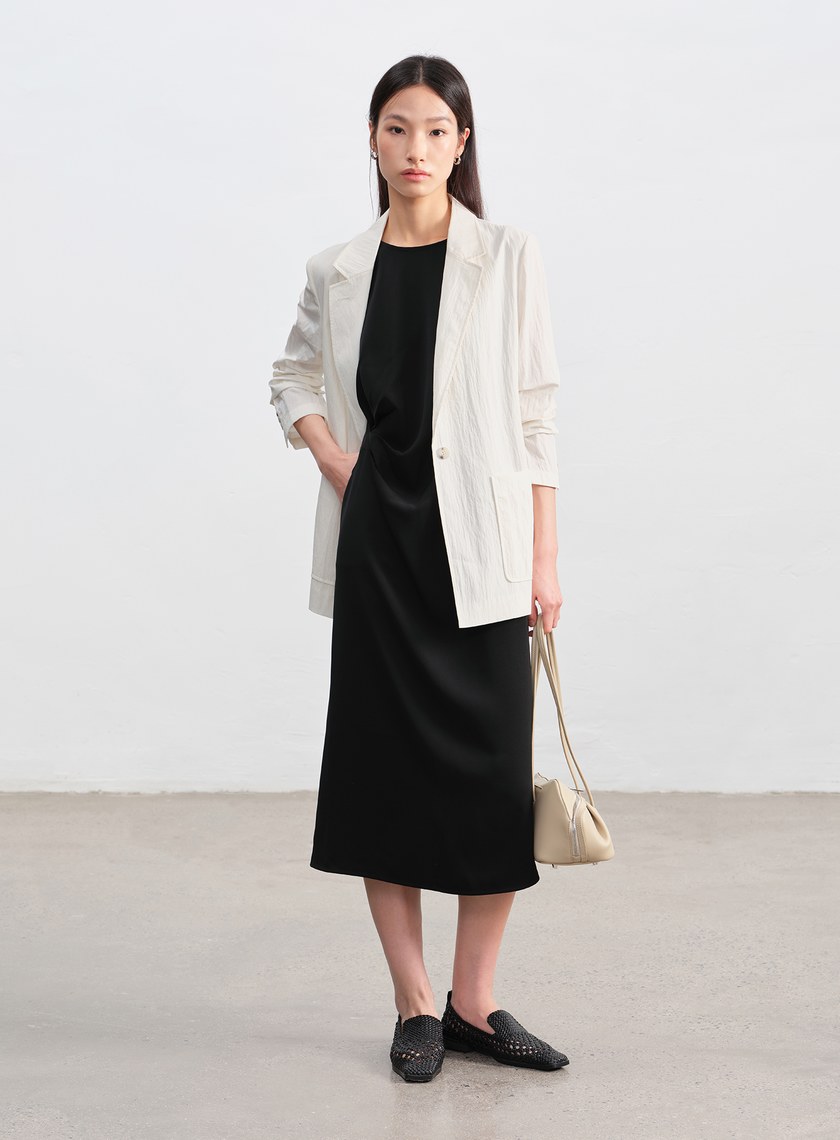 經典抓褶收腰洋裝