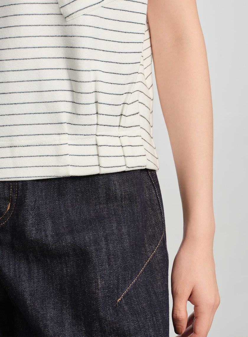 垂墜感落肩口袋上衣