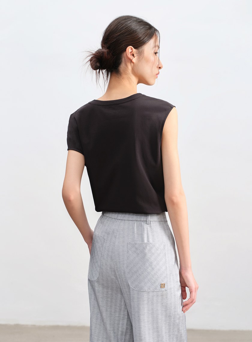 不對稱剪裁造型T-Shirt