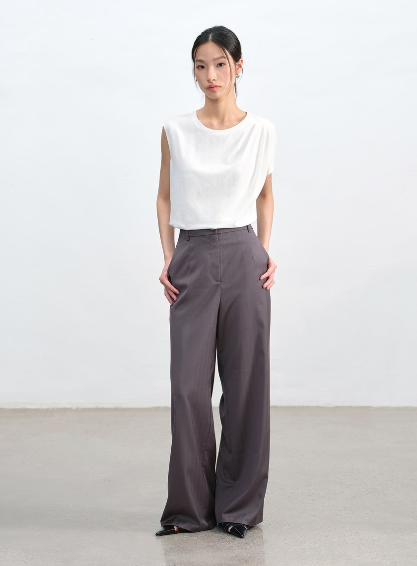 不對稱剪裁造型T-Shirt