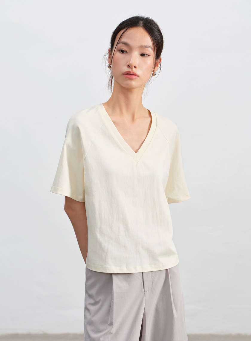 涼感V領寬版上衣
