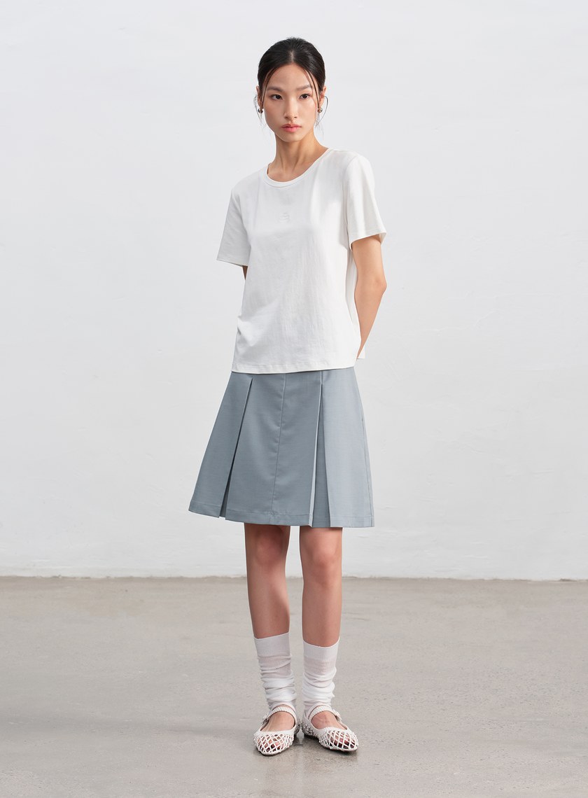 涼感圓領寬版上衣