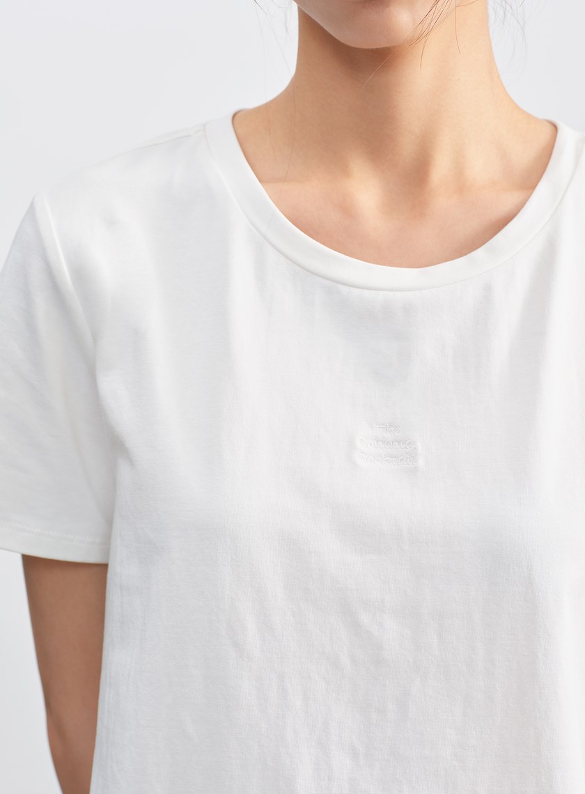 涼感圓領寬版上衣