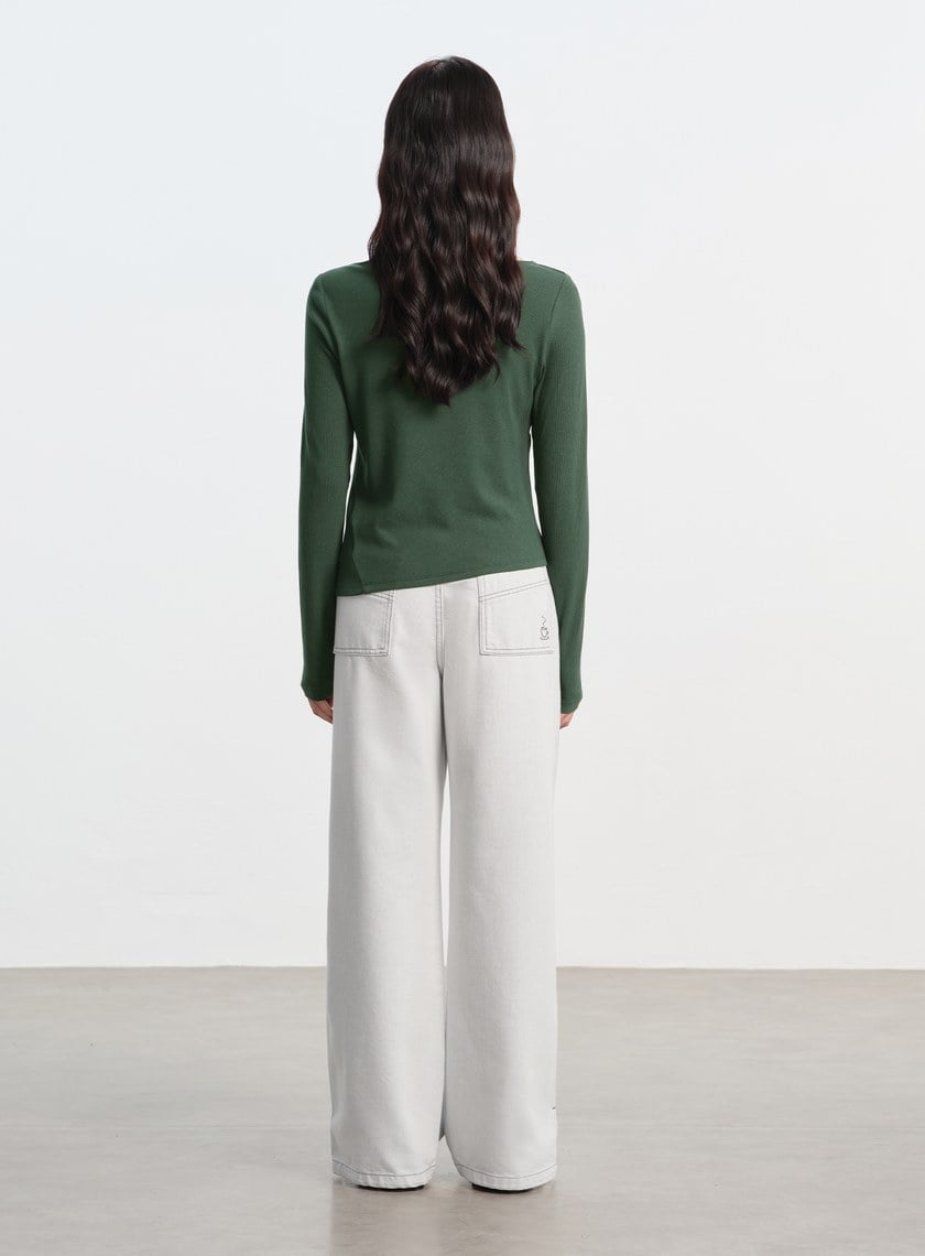 不對稱斜領修身上衣