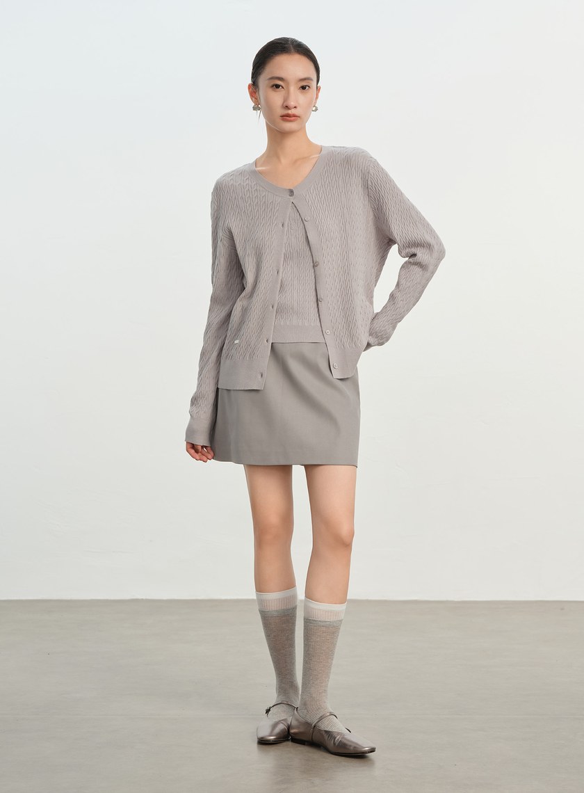 立體花紋圓領背心