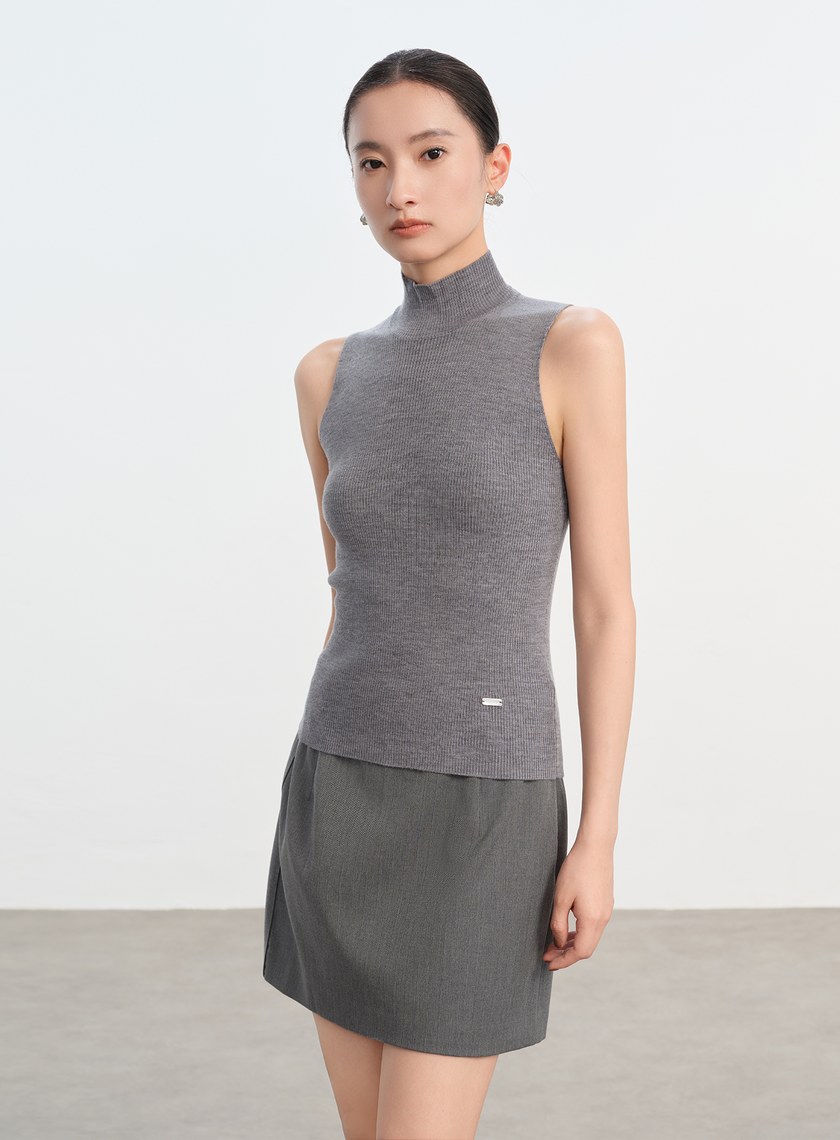 純羊毛半高領針織背心